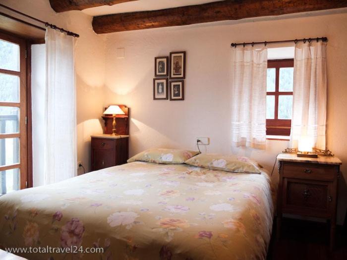 Casas De Zapatierno Guest House Espierba Room photo