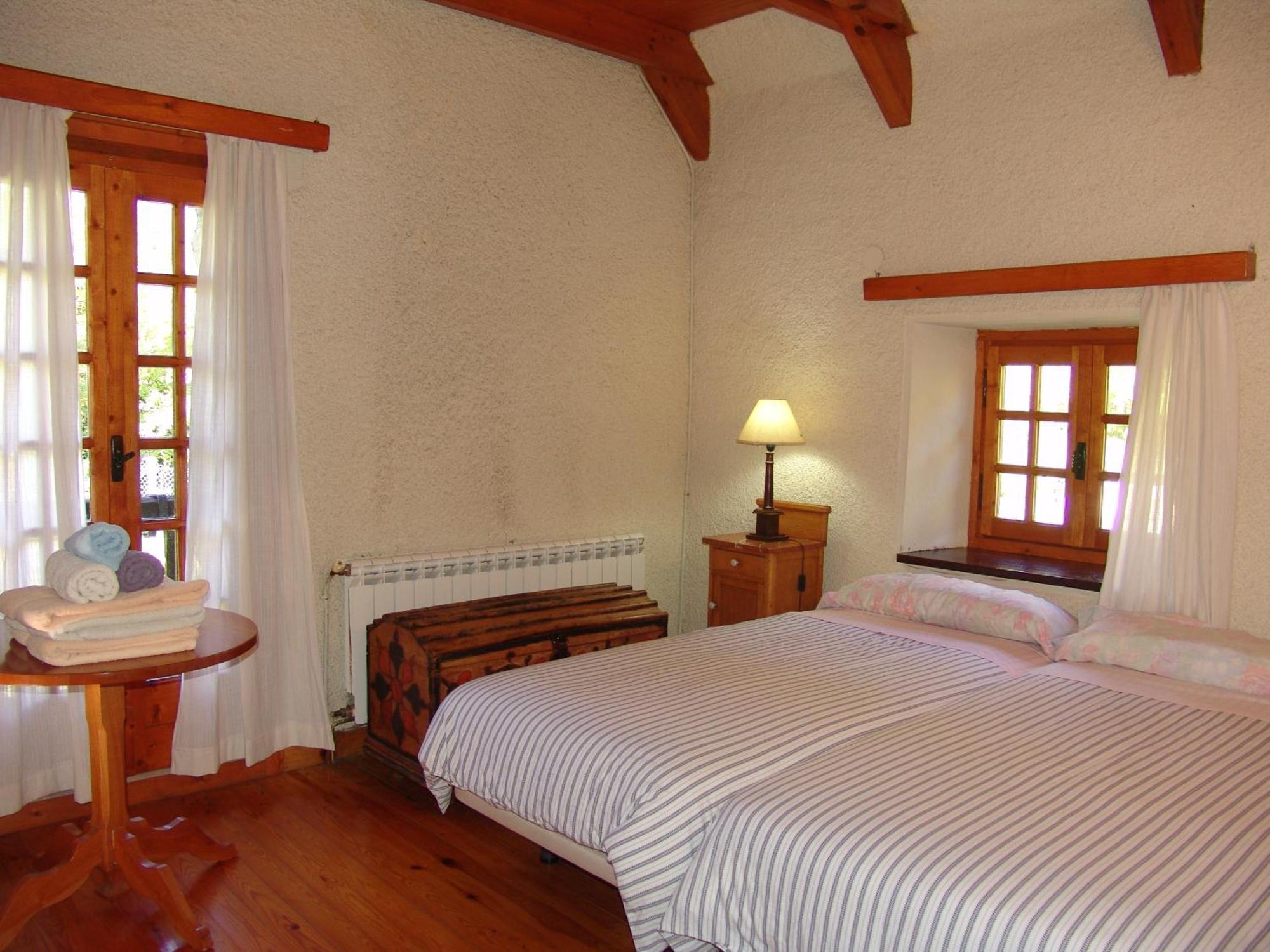 Casas De Zapatierno Guest House Espierba Room photo